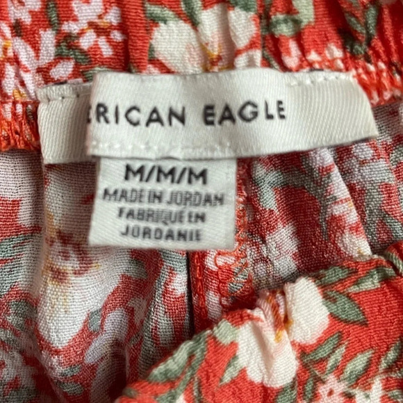 American Eagle Crepe Floral Print Pull On Ruffle Shorts,Size M ,Good Condition - Picture 3 of 4